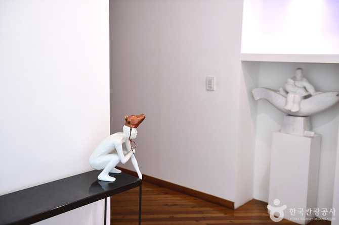 Visit Jeondong Art Museum - image 10