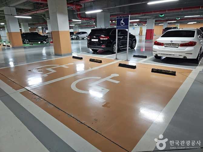 Visit BEXCO - image 9