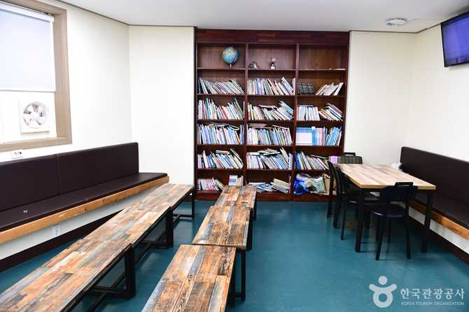 Complete Guide to Jeonju Hwasan - image 1