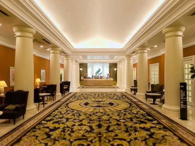 Luxury Hotel & Resort Near - image 12
