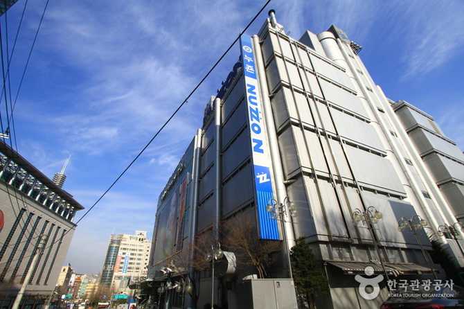 서울 동대문 패션의 중심, 누죤패션몰 방문 가이드 2