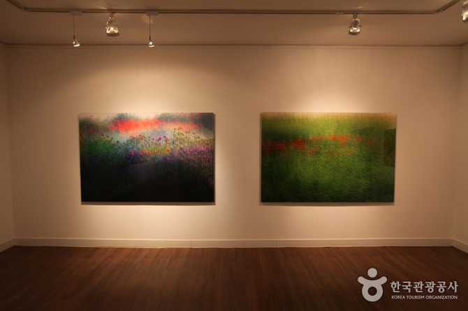 Discover Korea's Traditional Art and - image 1