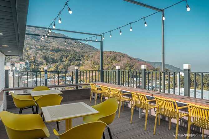 Victoria Bakery Garden - image 6