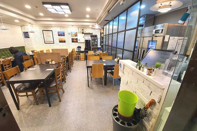 리애, 프리미엄 숙성 돼지고기와 다양한 메뉴를 즐기세요 2