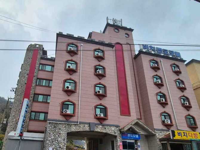 Beach Condo Motel in Taean - image 5
