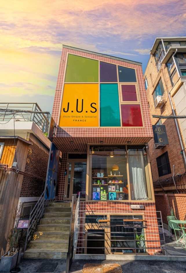 Maison Joo Seongsu Boutique - image 2