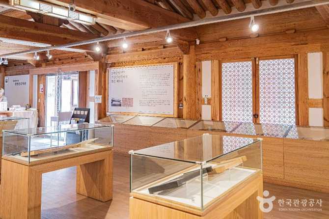 Explore Traditional Korean Publishing at - image 4