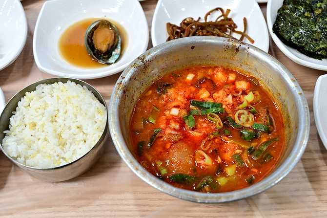 Haeundae Restaurant - image 3