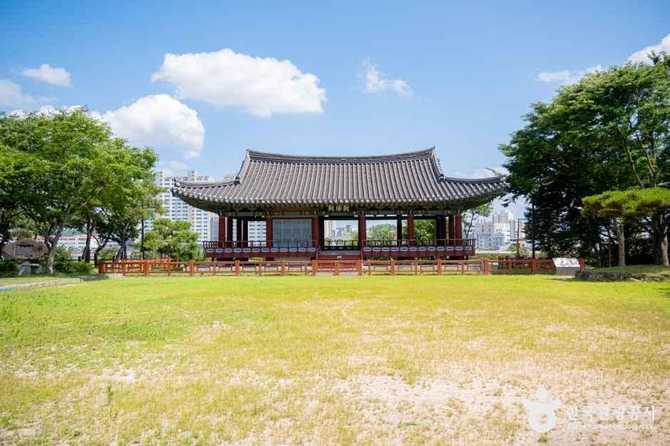 Discover the Historic Yeongcheon Joyanga - image 4