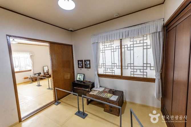 서울 신당동 박정희 가옥: 역사와 문화유산의 보물 3