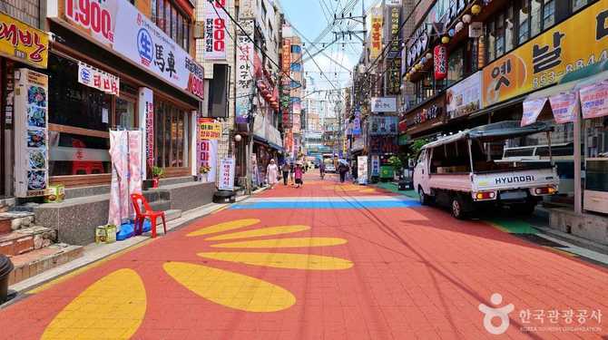 Ggalggal Street Food Culture District - image 3