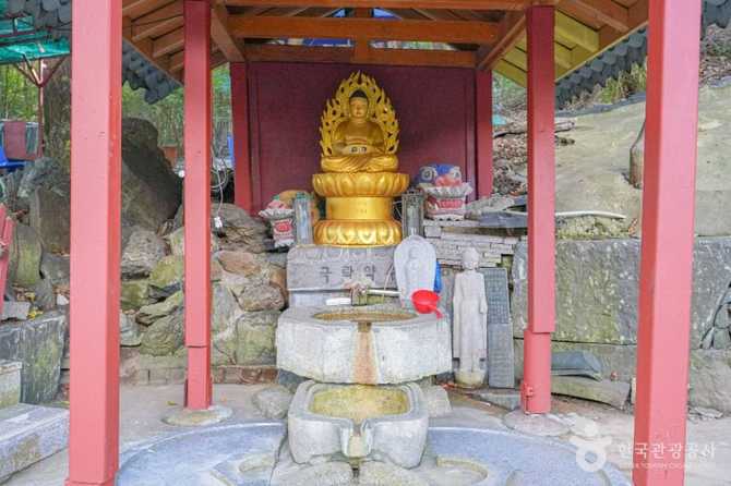 서울의 전통 사찰, 극락사 방문 가이드와 역사 소개 3