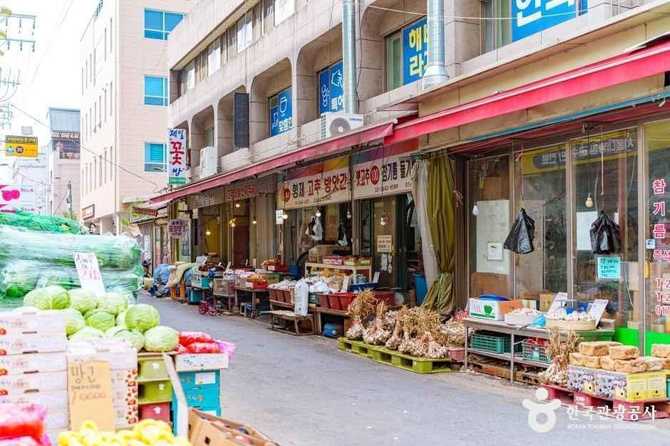 Discover Mokdong Kkaebi Market - image 3