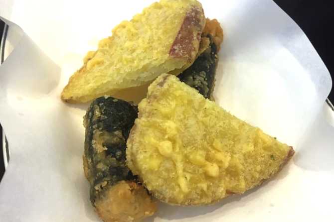공릉 쪼매매운떡볶이 맛집 추천, 매콤한 떡볶이와 치즈떡볶이의 진수 3