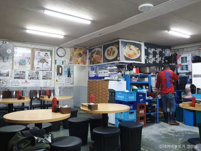 Seafood Restaurant near Hongdae - image 2