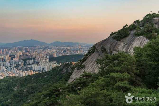 Inwangsan Mountain - image 4