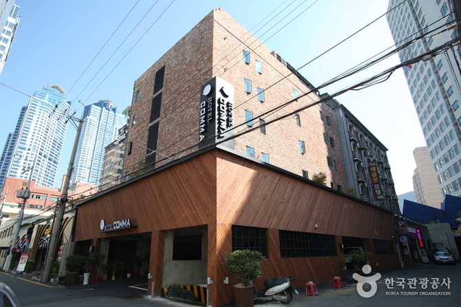 부산 중심 호텔콤마, 최고의 위치와 편리한 숙박 서비스 제공 3