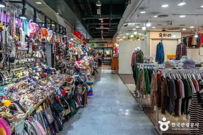 경기도 군포시 산본동 투데이패션몰 상세 정보와 방문 팁 4