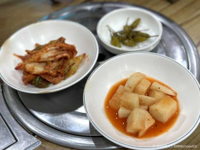 Wagari Pigs' Feet - image 5
