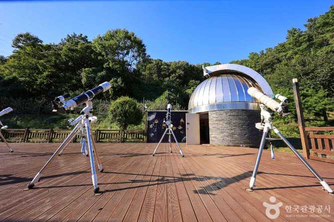 Discover the Best Children's Astronomy - image 5