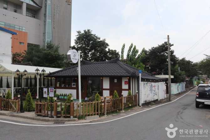 대전 소제동 카페 거리: 힙한 감성 여행지와 방문 정보 8
