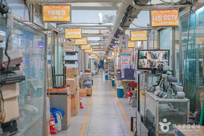 서울 종로 세운전자상가: 전자산업의 중심지와 역사 5