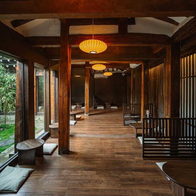 Experience Traditional Hanok and Modern - image 5