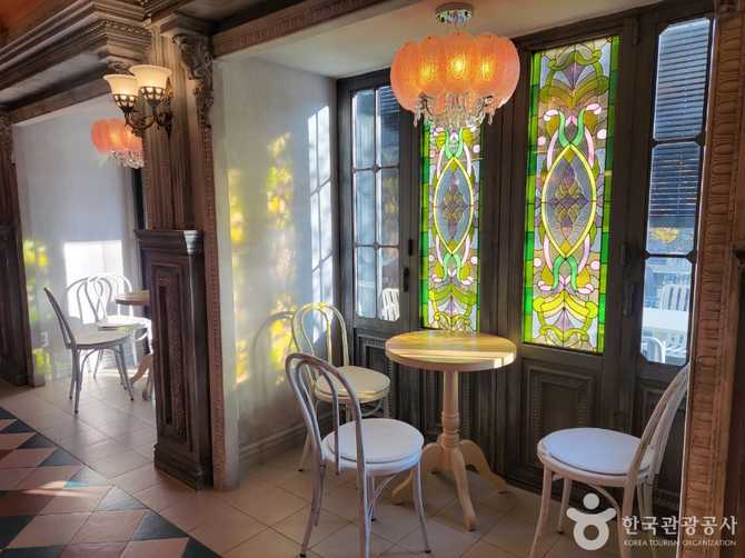 Discover the Charm of Sungbuk - image 4
