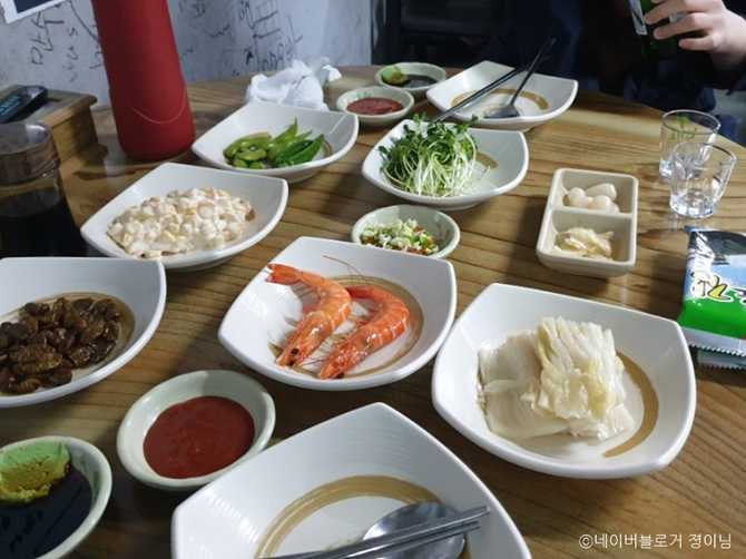 Seafood Restaurant near Hongdae - image 5