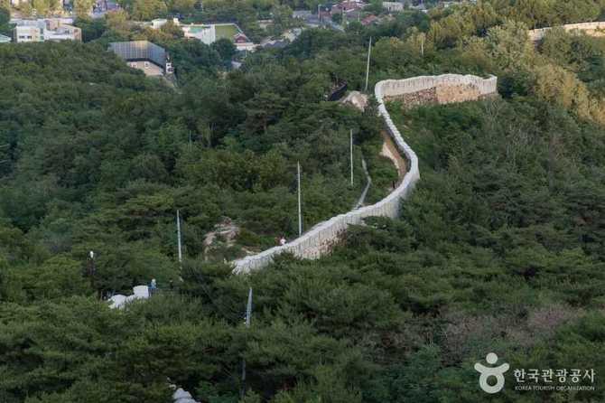 Inwangsan Mountain - image 5