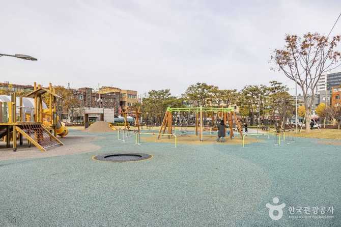 Guro Children's Park - image 9