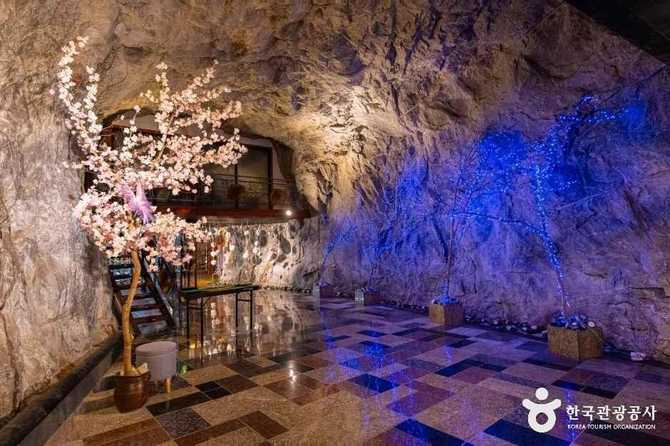 Discover the Unique Cave Wine - image 17