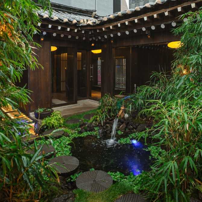 Experience Traditional Hanok and Modern - image 7