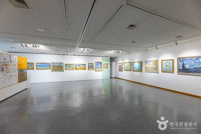 부산 동래문화회관: 문화예술과 자연이 어우러진 공연장 안내 10