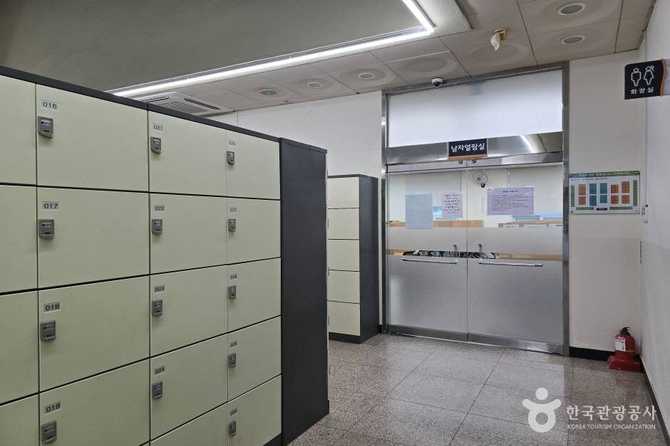 Busan Gijang Library - image 11