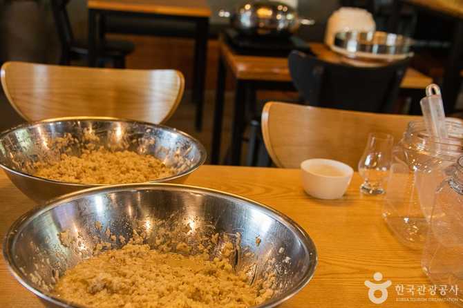 Experience Traditional Korean Alcohol at - image 7