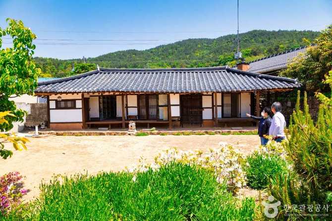 Visit the Lee Chung - image 1