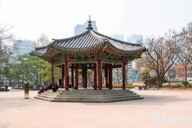 탑골공원: 역사와 문화가 살아 숨 쉬는 서울의 대표 유적지