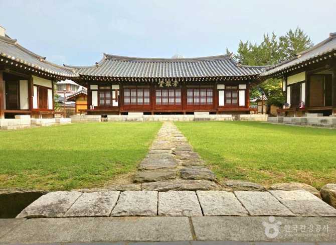 안동 태사묘: 고려 태사들의 위패를 모신 역사적 유적지 2
