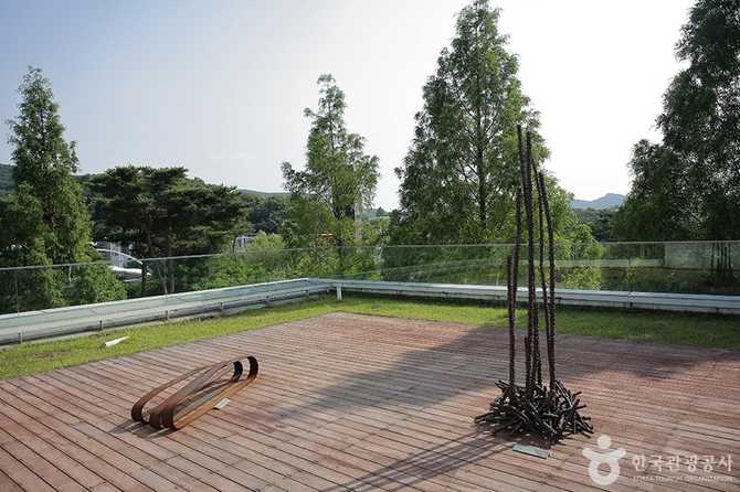 파주 헤이리 아트센터 화이트블럭, 예술과 문화의 공간 2