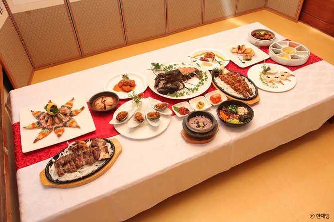 Experience Authentic Korean Royal Court - image 3