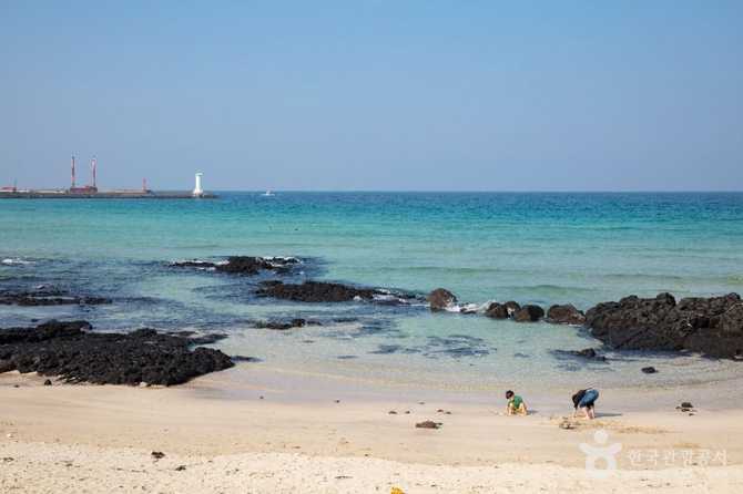 Sehwa Beach in Jeju - image 1