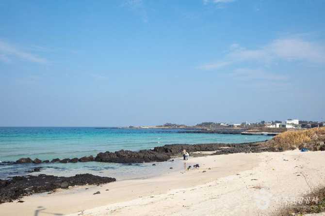 Sehwa Beach in Jeju - image 7