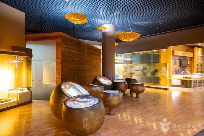 Discover Traditional Korean Craft at - image 6
