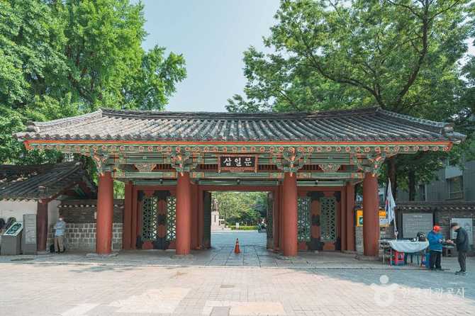 탑골공원: 역사와 문화가 살아 숨 쉬는 서울의 대표 유적지 8