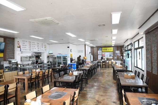 제주도 여행 중 맛집 추천, 임금님밥상에서 정성 가득한 한식 맛보기 2