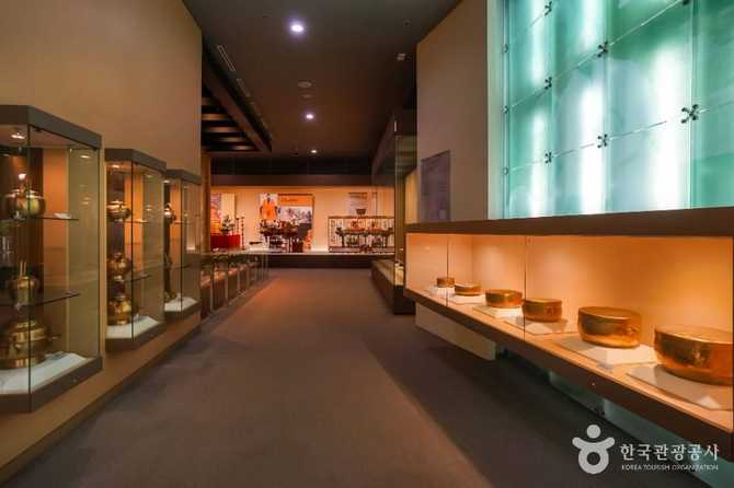 Discover Traditional Korean Craft at - image 10