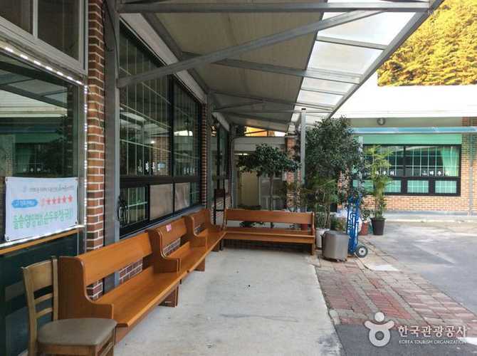 Discover Traditional Korean Cuisine at - image 5