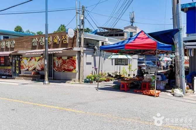 용산장 방문 가이드와 주요 정보 | 용산장 (5, 10일) 방문 가이드와 주요 정보 3