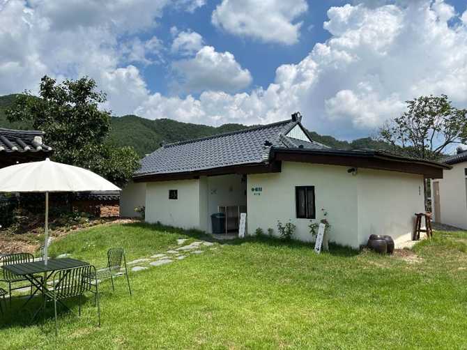 영양군 연당림 한옥 카페, 전통과 지역 재료의 만남 17